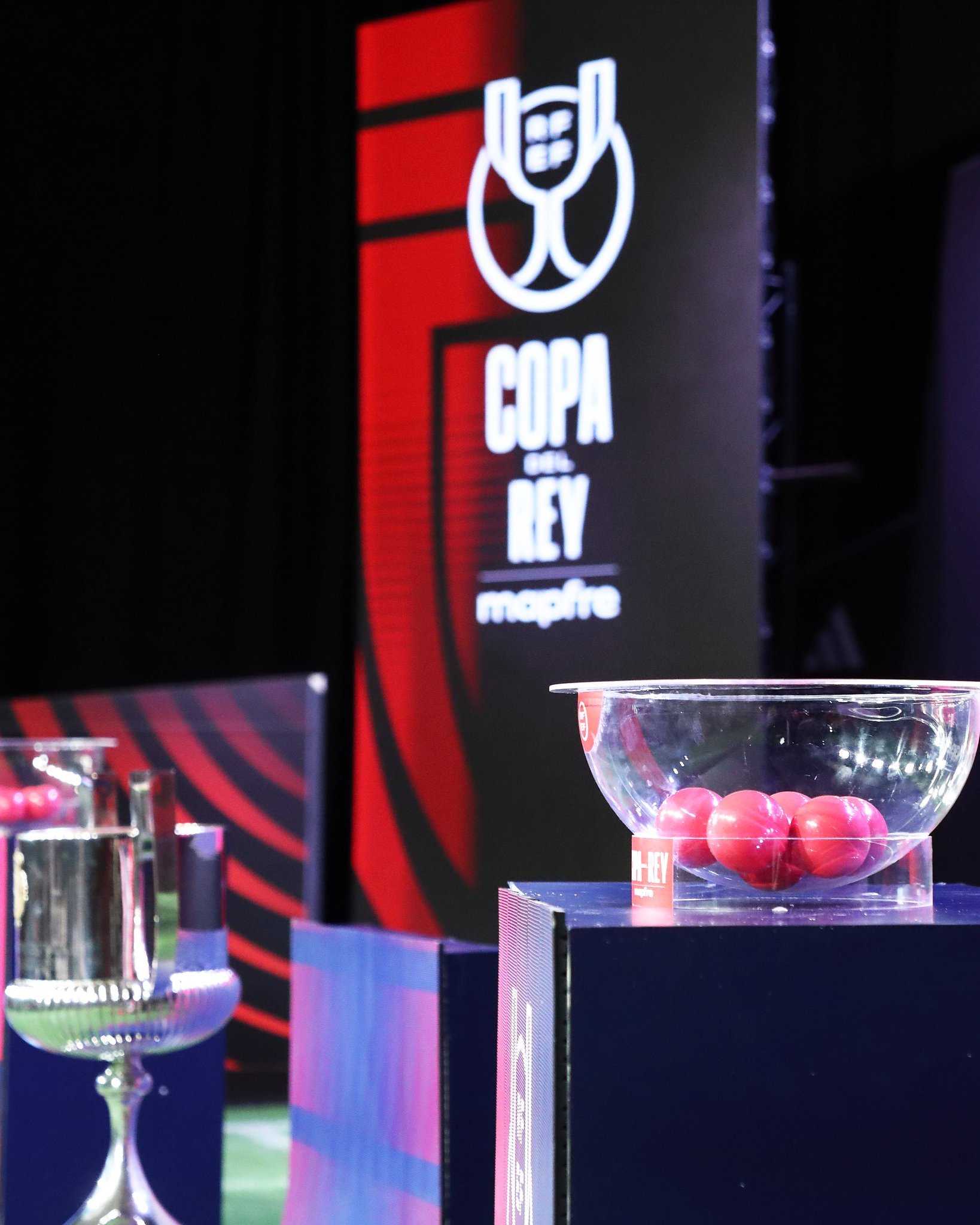 Bolas de un sorteo de la Real Federación Española de Fútbol