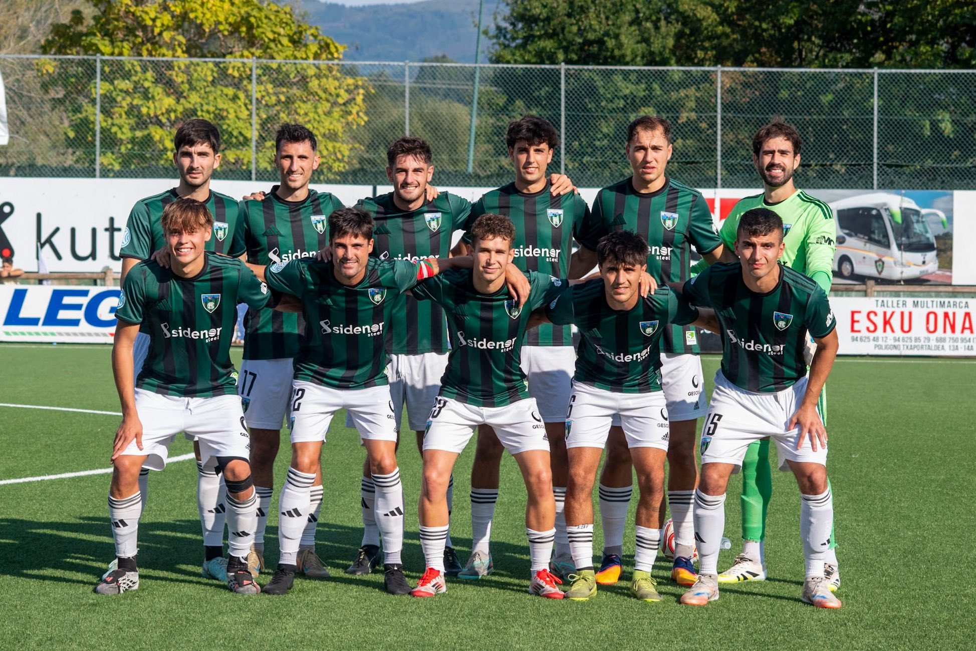 Once inicial del Sestao River frente al Gernika
